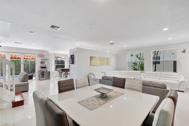 5067 SW 162nd Ave, Miramar, FL 33027