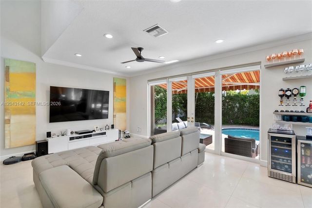 5067 SW 162nd Ave, Miramar, FL 33027