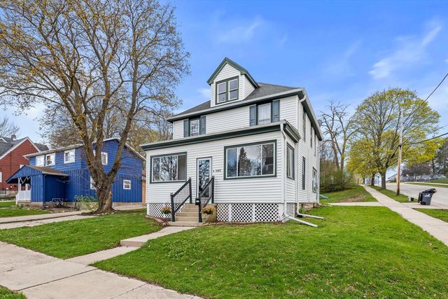 140 Spring STREET, Waukesha, WI 53188