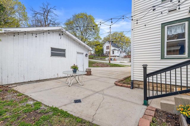 140 Spring STREET, Waukesha, WI 53188