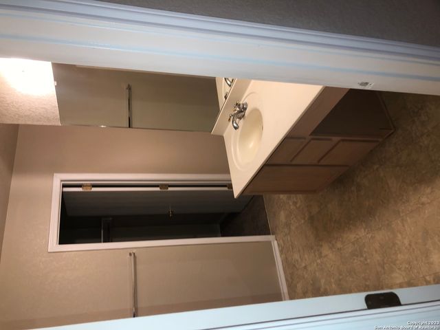 6311 Donely, San Antonio, TX 78247