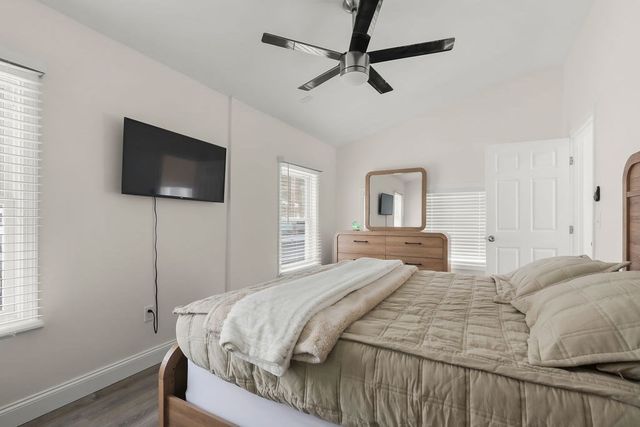 60 Martin, Wareham, MA 02532