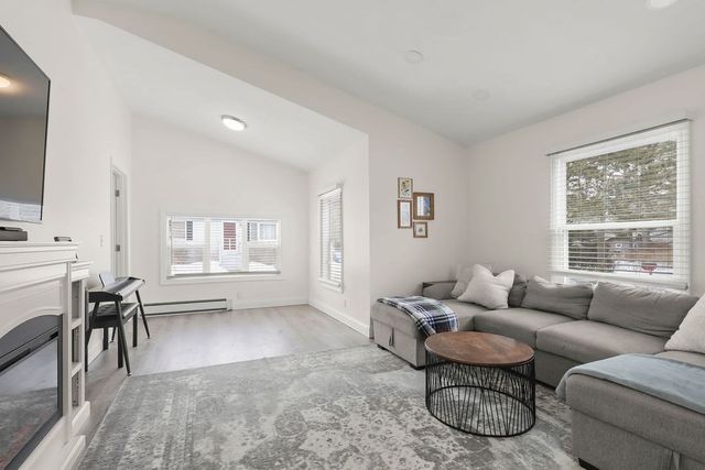 60 Martin, Wareham, MA 02532