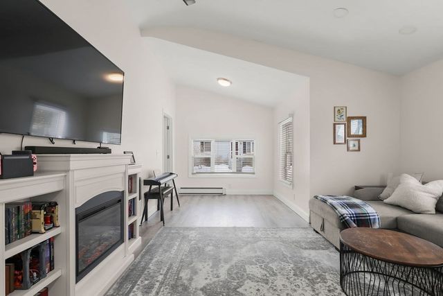 60 Martin, Wareham, MA 02532