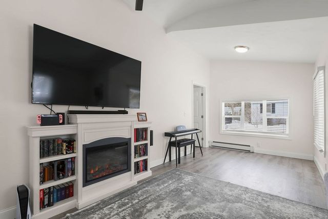 60 Martin, Wareham, MA 02532