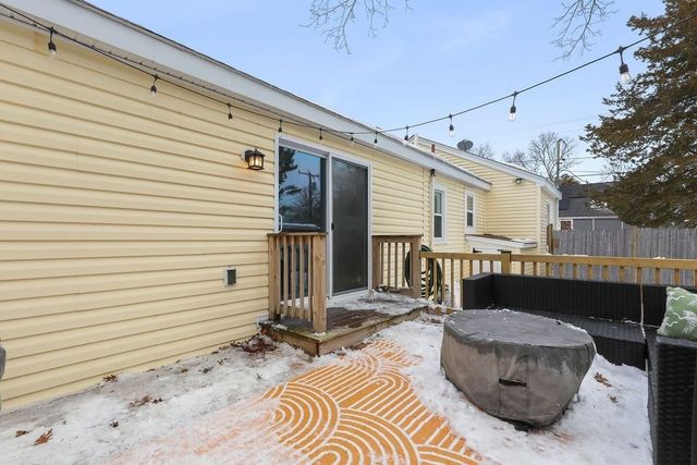 60 Martin, Wareham, MA 02532