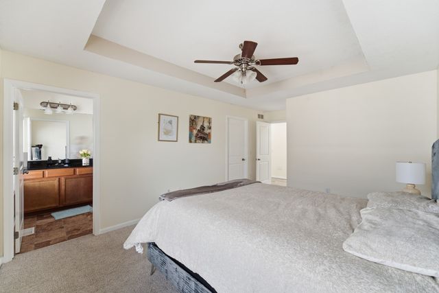 9140 Greenspire Drive 103, West Des Moines, IA 50266