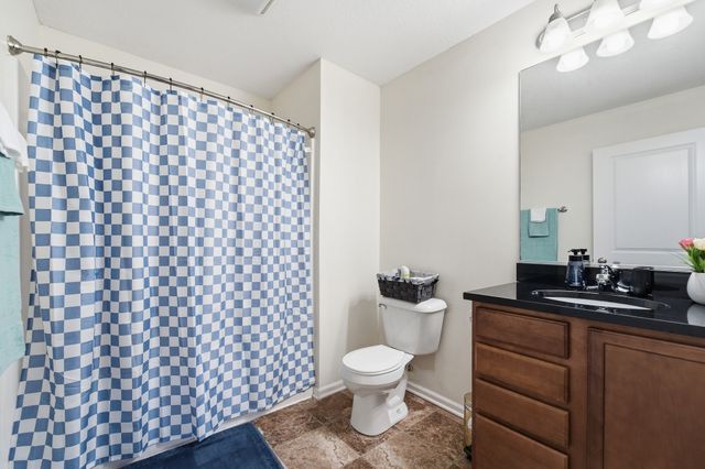 9140 Greenspire Drive 103, West Des Moines, IA 50266