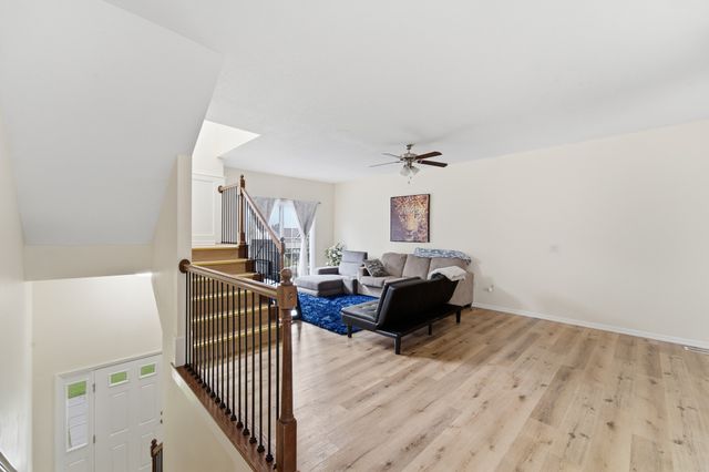 9140 Greenspire Drive 103, West Des Moines, IA 50266