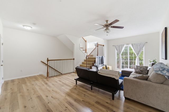 9140 Greenspire Drive 103, West Des Moines, IA 50266