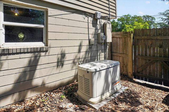 8530 SANCHEZ Road, Jacksonville, FL 32217