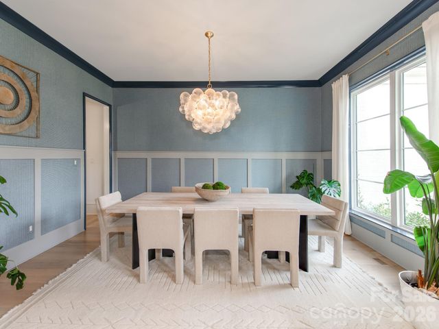 300 Mammoth Oaks Drive, Charlotte, NC 28270