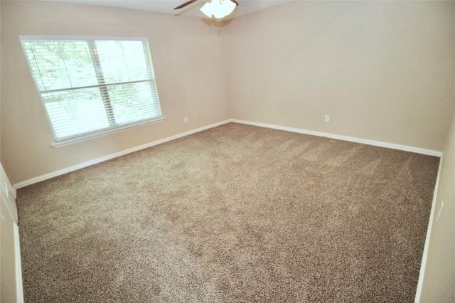 612 E Castle Harbour Drive, Friendswood, TX 77546