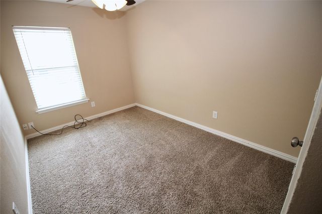 612 E Castle Harbour Drive, Friendswood, TX 77546