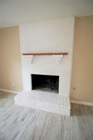 612 E Castle Harbour Drive, Friendswood, TX 77546