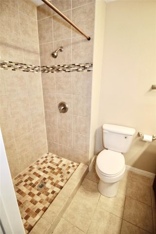 612 E Castle Harbour Drive, Friendswood, TX 77546