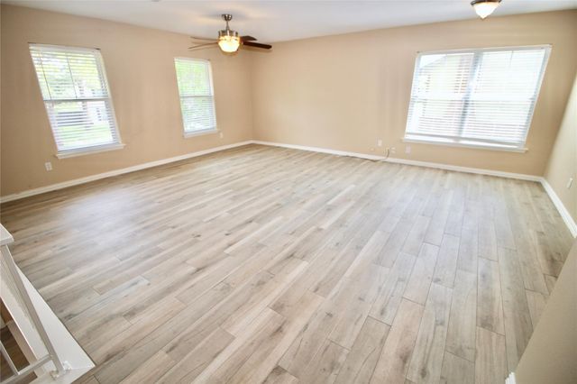 612 E Castle Harbour Drive, Friendswood, TX 77546