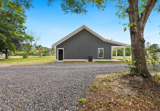4055 Byrnes Drive, Saint Stephen, SC 29479