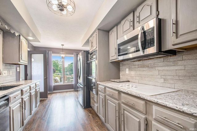 21330 Echo Lane, Bristol, IN 46507