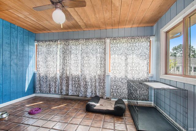 21330 Echo Lane, Bristol, IN 46507