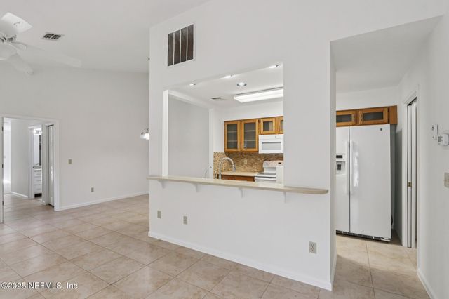 4508 MIDDLETON PARK Circle W, Jacksonville, FL 32224