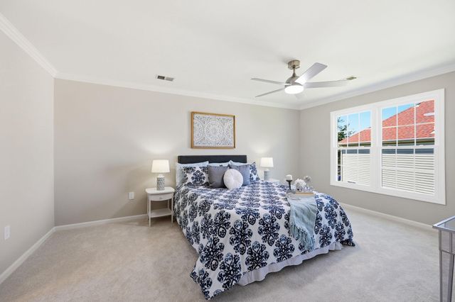 8401 CARDINAL GLEN CT, Vienna, VA 22182