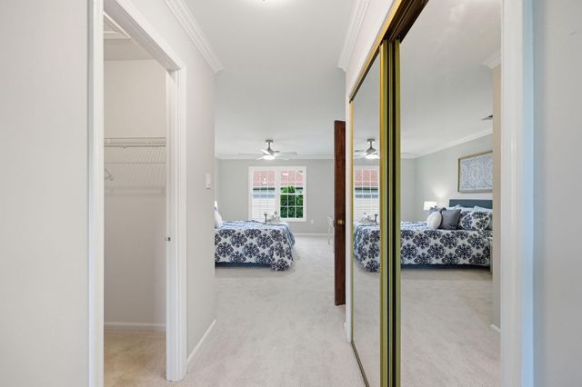 8401 CARDINAL GLEN CT, Vienna, VA 22182