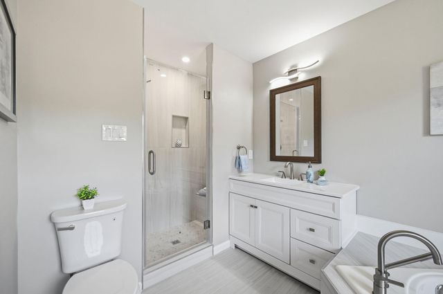 8401 CARDINAL GLEN CT, Vienna, VA 22182