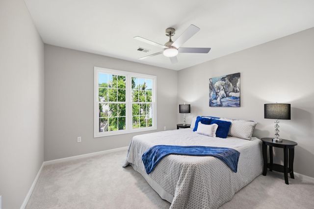8401 CARDINAL GLEN CT, Vienna, VA 22182