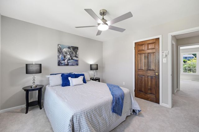 8401 CARDINAL GLEN CT, Vienna, VA 22182