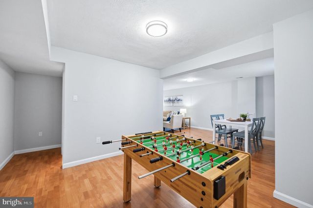 8401 CARDINAL GLEN CT, Vienna, VA 22182