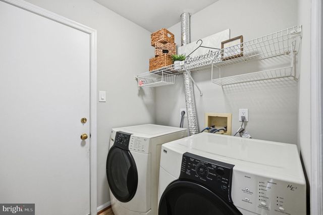 8401 CARDINAL GLEN CT, Vienna, VA 22182