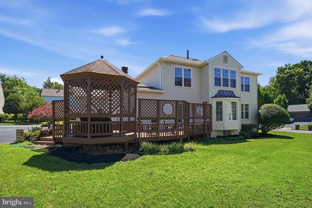 8401 CARDINAL GLEN CT, Vienna, VA 22182