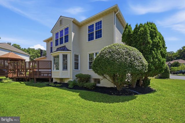 8401 CARDINAL GLEN CT, Vienna, VA 22182