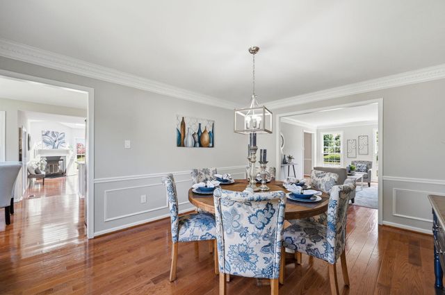 8401 CARDINAL GLEN CT, Vienna, VA 22182