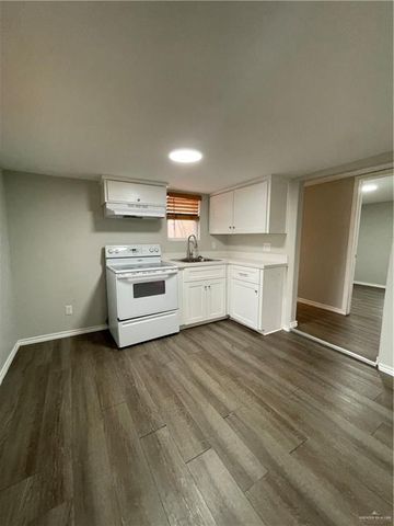 604 W Mesquite Avenue, San Juan, TX 78589