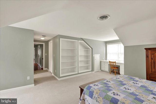 425 E COLLEGE AVE, Elizabethtown, PA 17022