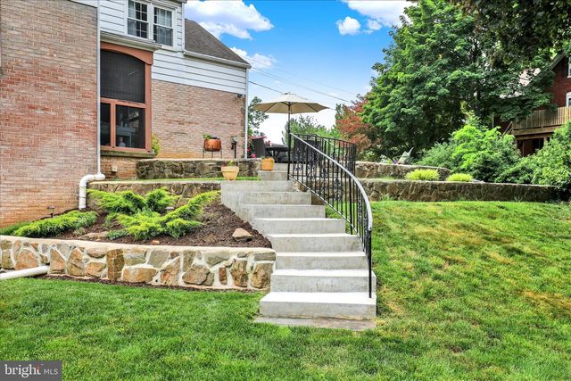 425 E COLLEGE AVE, Elizabethtown, PA 17022