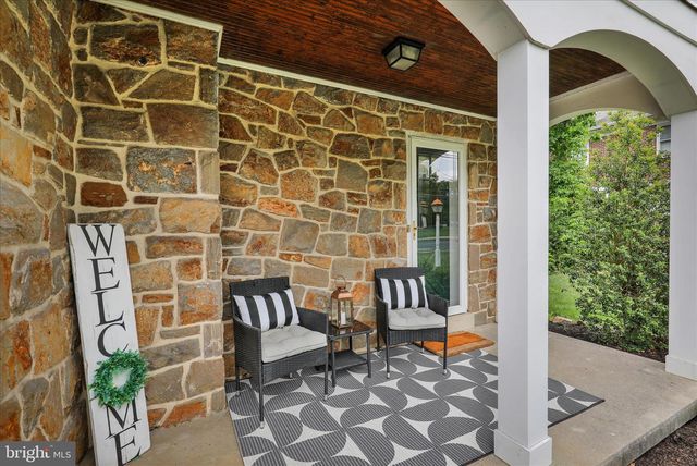 425 E COLLEGE AVE, Elizabethtown, PA 17022