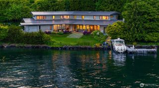 7964 E Mercer Way, Mercer Island, WA 98040