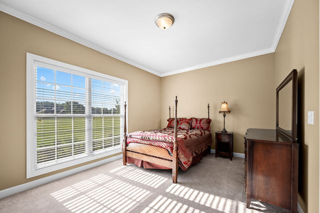 1725 N Lovvorn Rd, Christiana, TN 37037