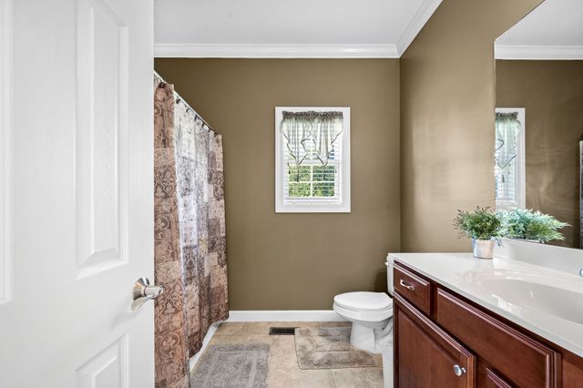1725 N Lovvorn Rd, Christiana, TN 37037