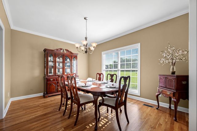 1725 N Lovvorn Rd, Christiana, TN 37037
