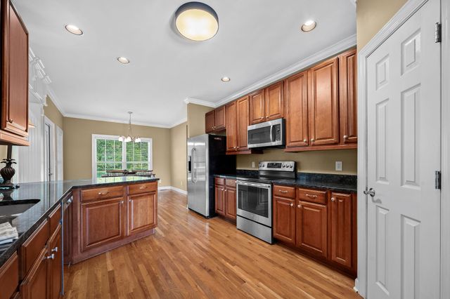 1725 N Lovvorn Rd, Christiana, TN 37037