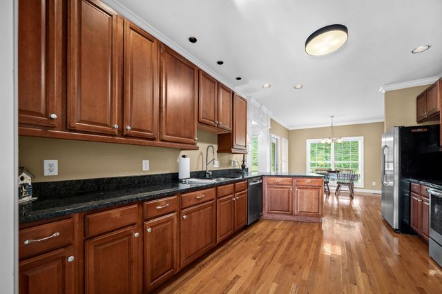 1725 N Lovvorn Rd, Christiana, TN 37037