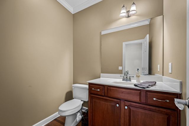 1725 N Lovvorn Rd, Christiana, TN 37037