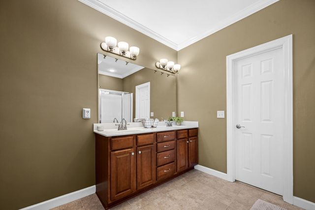 1725 N Lovvorn Rd, Christiana, TN 37037