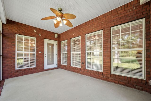 1725 N Lovvorn Rd, Christiana, TN 37037