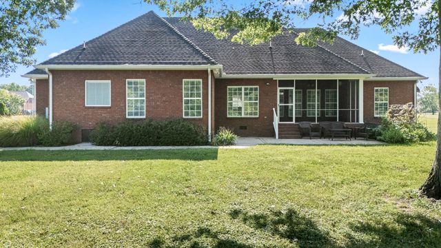 1725 N Lovvorn Rd, Christiana, TN 37037