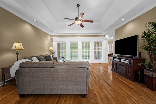 1725 N Lovvorn Rd, Christiana, TN 37037